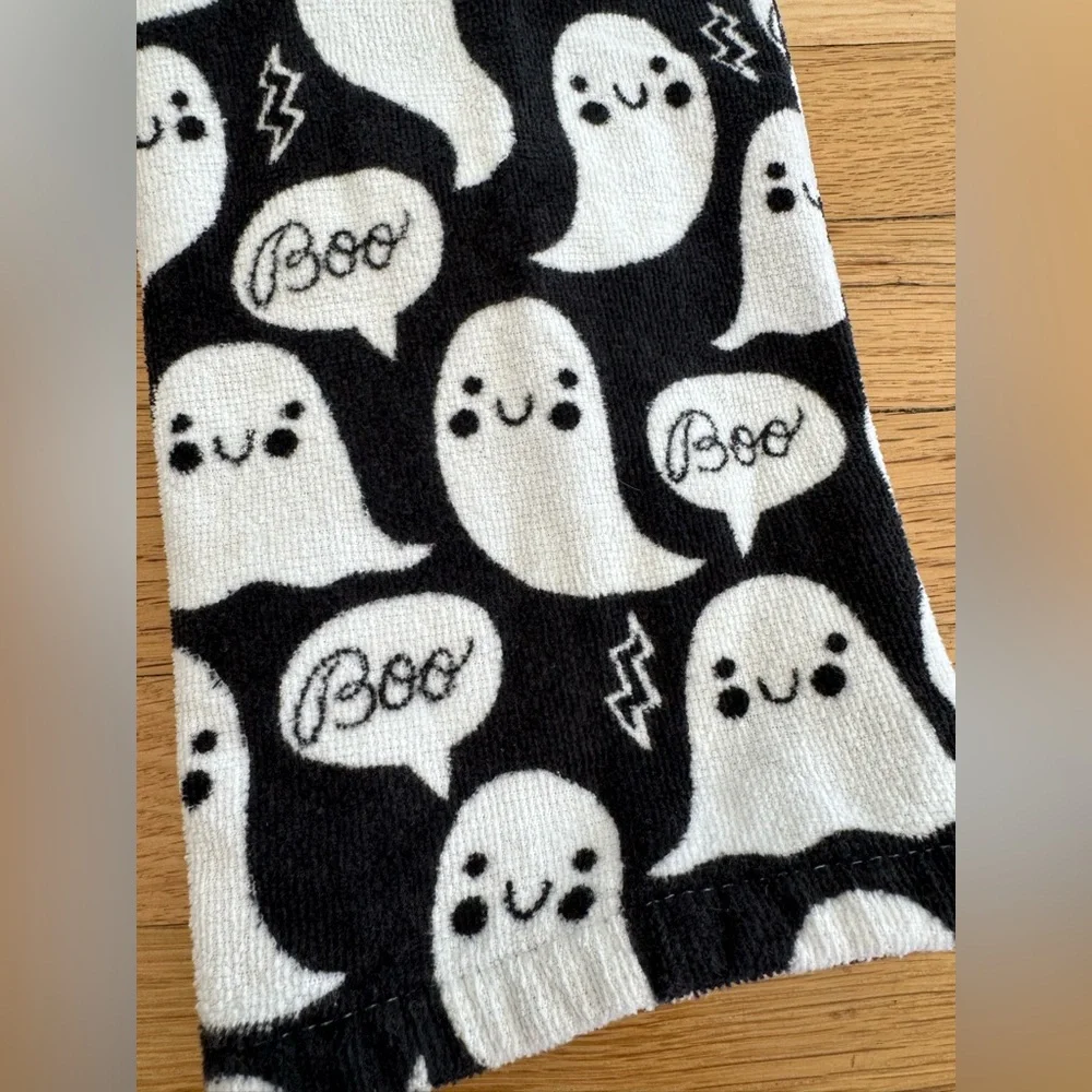 Halloween Black & White Ghosts Boo Lightening Bolts Cotton Hand Towel